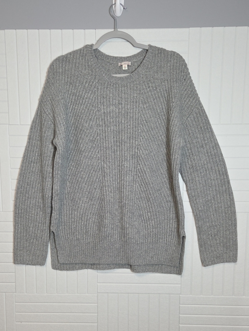 Gap Wool Blend Gray Knit Split Hem Sweater Size M